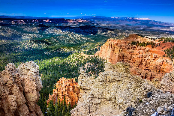Bryce CYN Land of the Hoodoos