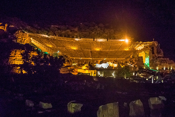 Ephesos amphitheatre ar Ephesus